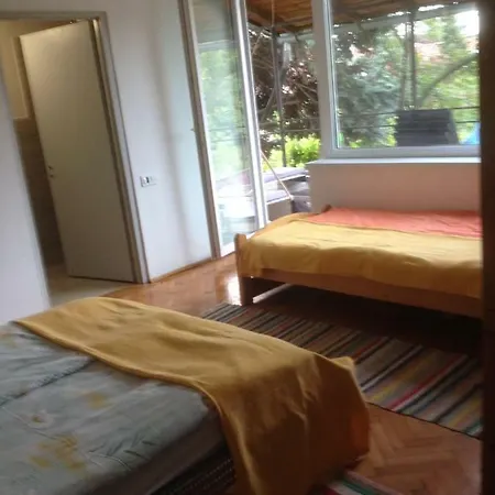 Apartman Luca Nyiregyhaza Exterior photo